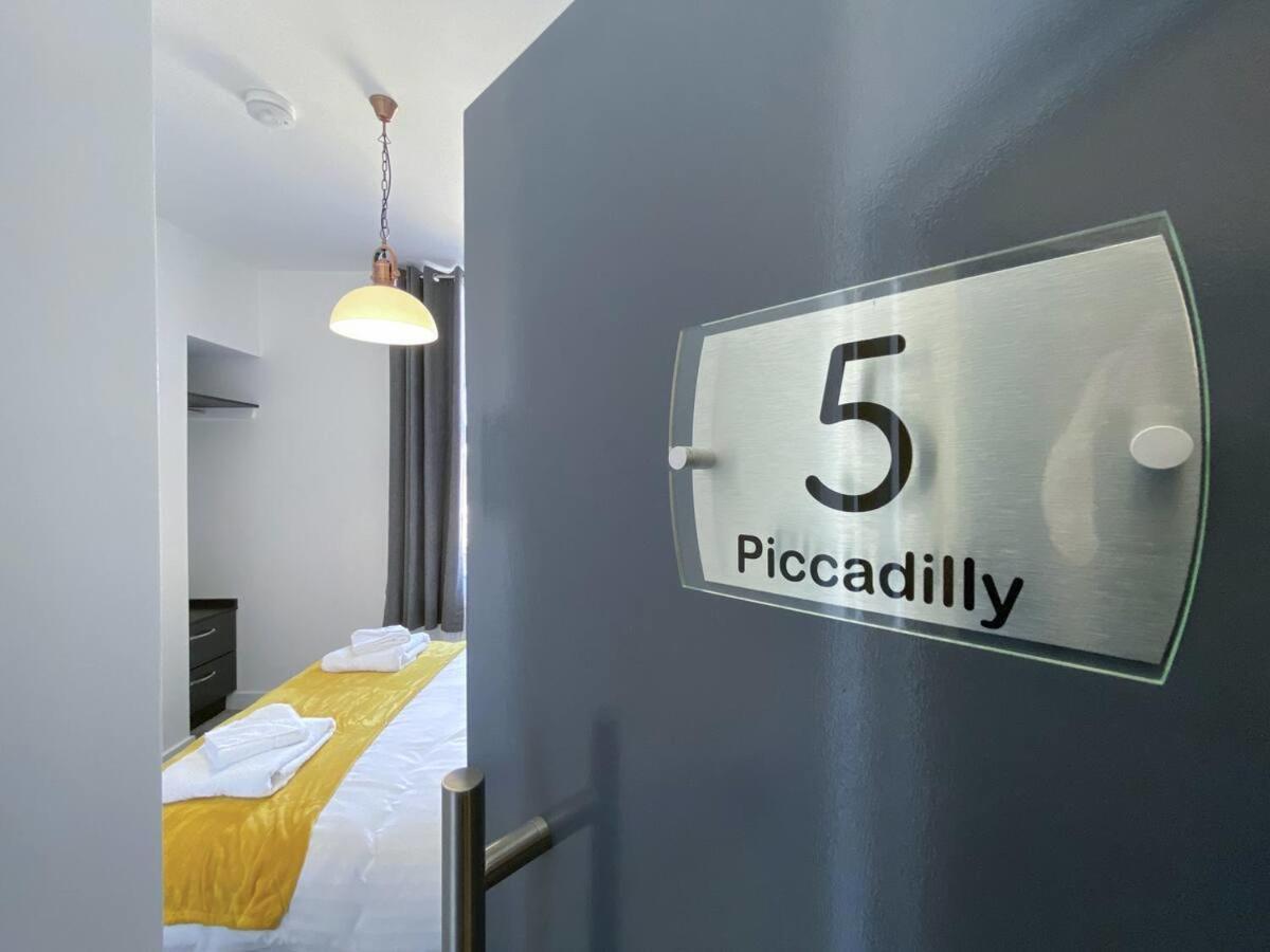 Piccadilly By Pureserviced Plymouth Exterior photo