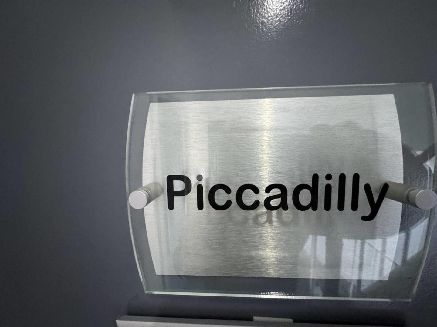 Piccadilly By Pureserviced Plymouth Exterior photo